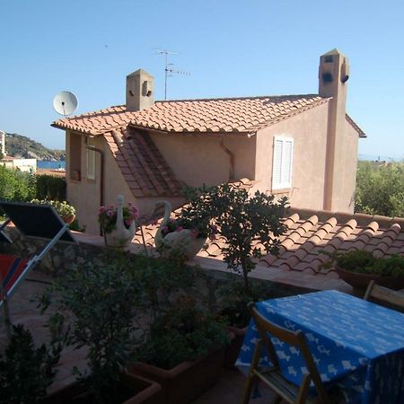 La Rosada Bed and Breakfast Giglio Porto Eksteriør billede