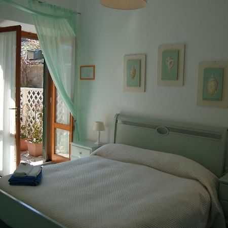La Rosada Bed and Breakfast Giglio Porto Eksteriør billede